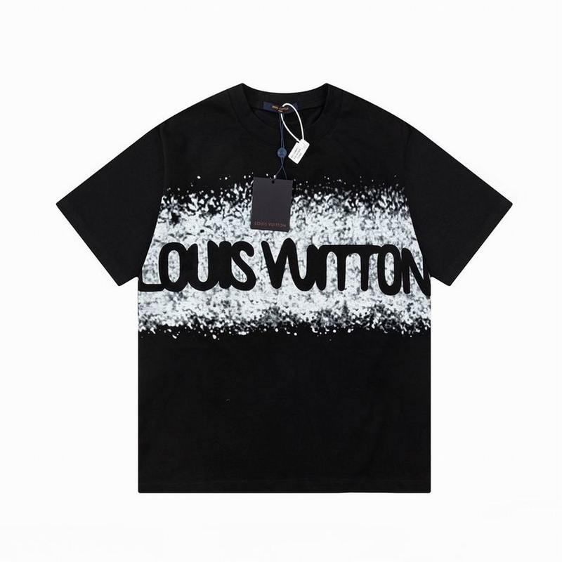 Louis Vuitton Men's T-shirts 951